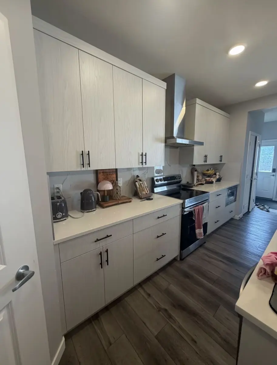 Clean modern kitchen serviced by Prestige Cleaning Co in Ottawa